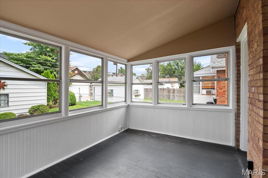 St Louis, Missouri 63109, United States, 2 Bedrooms Bedrooms, ,2 BathroomsBathrooms,Residential,Pending,154014