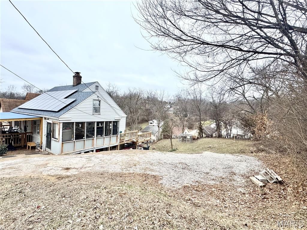 Photo of 519 Pine Street, Hannibal, MO 63401 (MLS # 25083001)