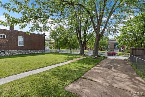 Tiny photo for 4230 S 37th Street, St Louis, MO 63116 (MLS # 26026406)