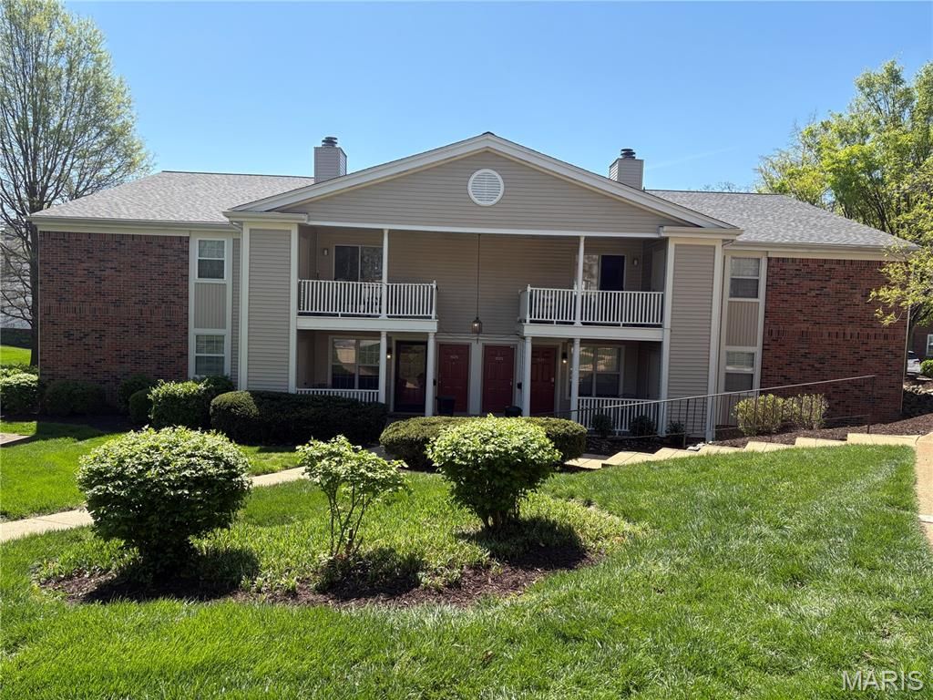 Photo of 1521 Thrush Terrace, St Louis, MO 63144 (MLS # 26020483)