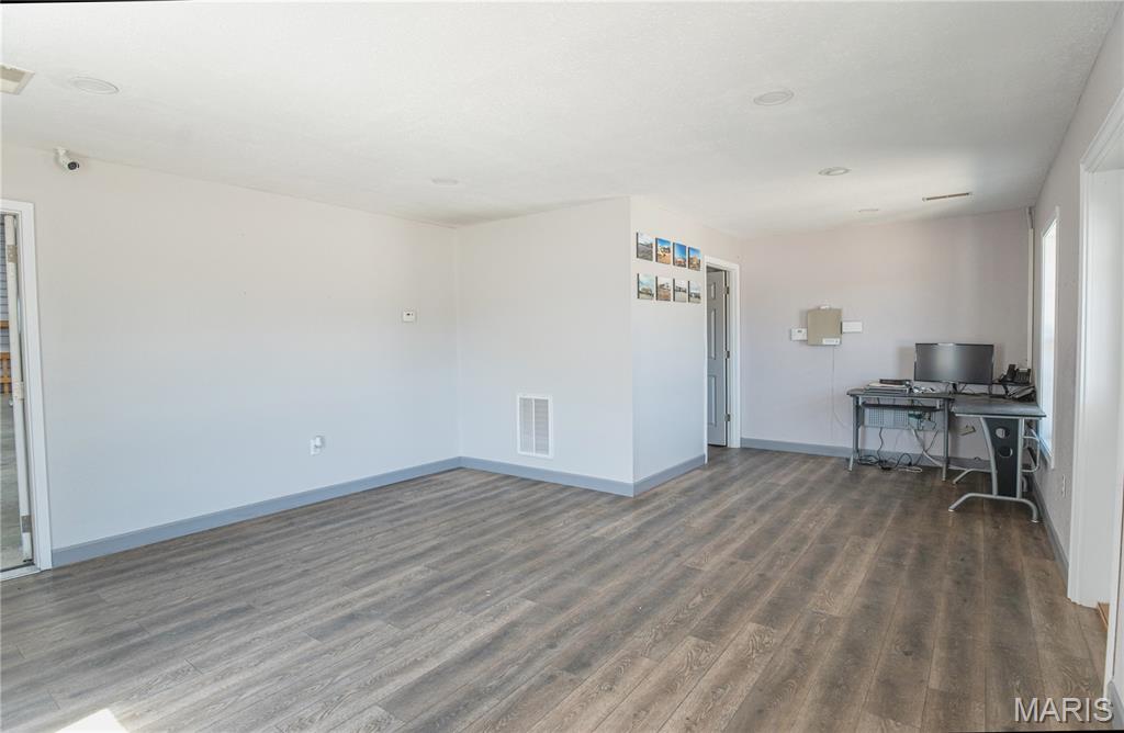 N/A - Commercial Sale