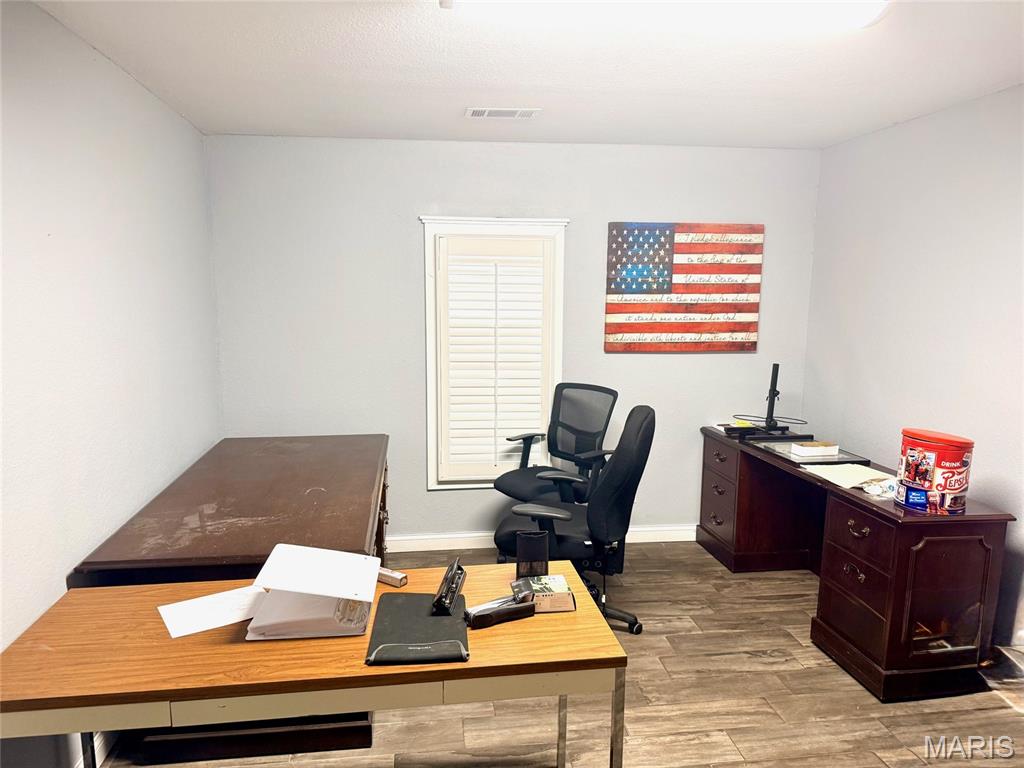 None - Commercial Lease