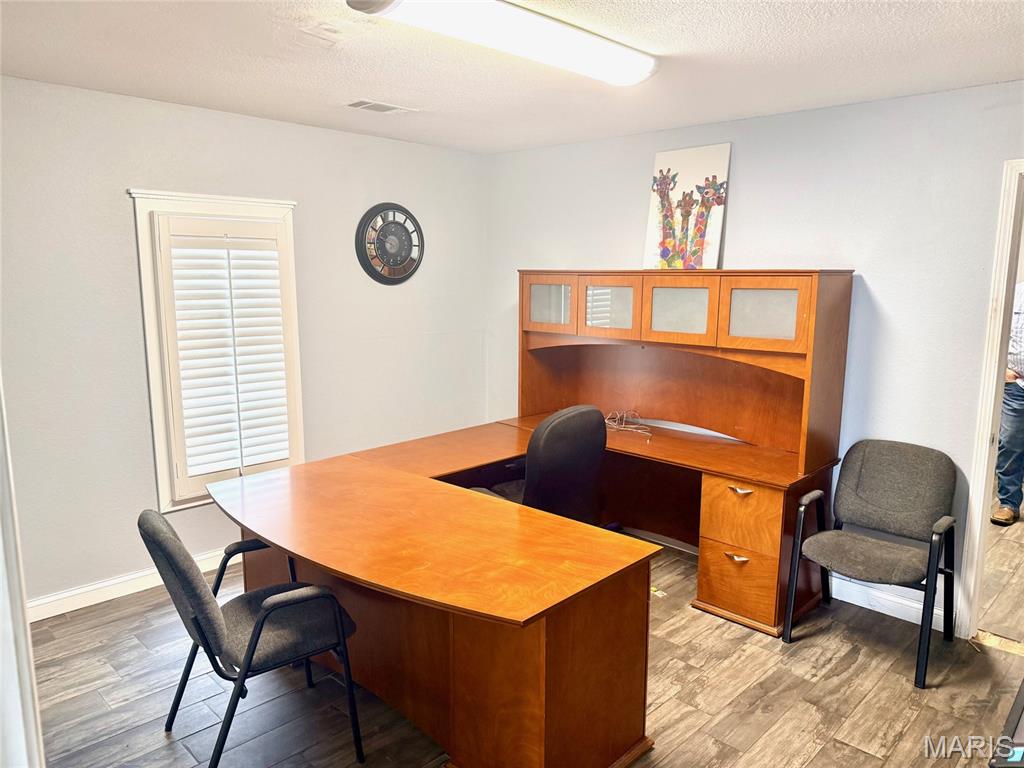 None - Commercial Lease