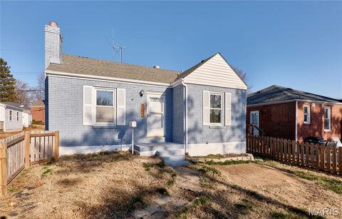 Tiny photo for 8257 Watson Road, Webster Groves, MO 63119 (MLS # 25081770)