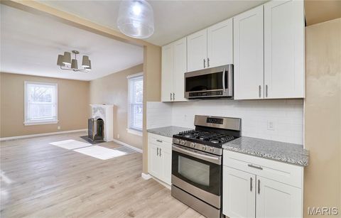 Tiny photo for 8257 Watson Road, Webster Groves, MO 63119 (MLS # 25081770)