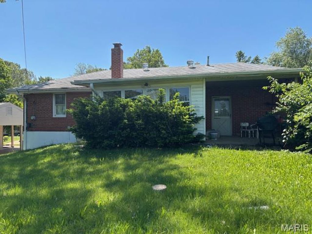 Photo of 8521 Walton Woods Court, Vinita Park, MO 63114 (MLS # 26027229)