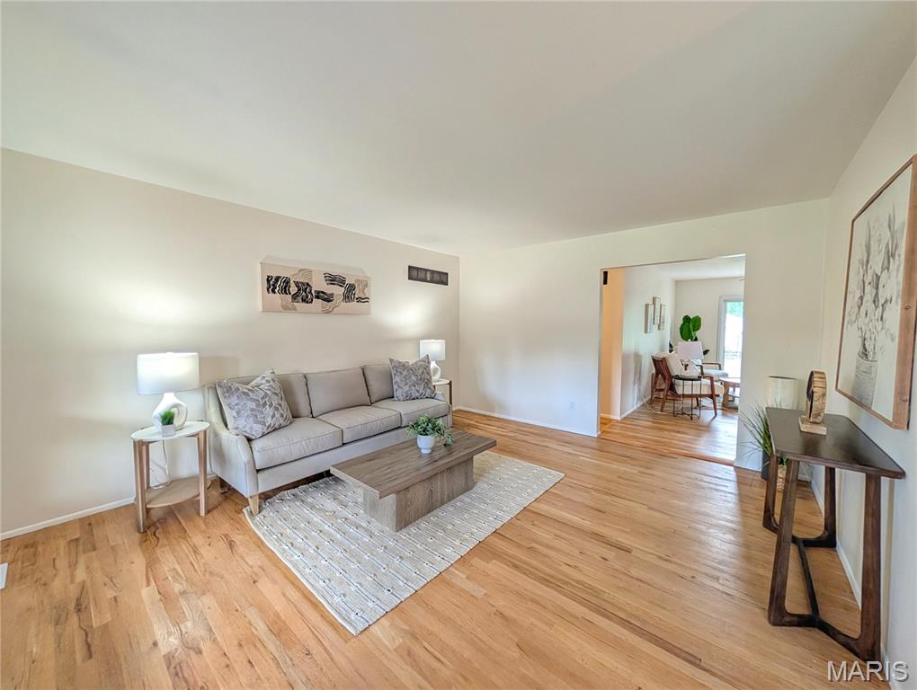 7496 Sir Lords Lane