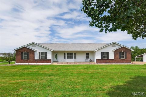 301 King Richard Drive Moscow Mills MO 63362