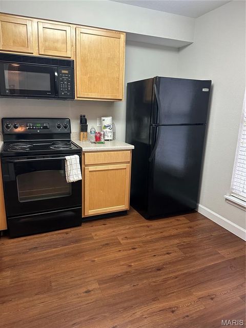 Tiny photo for 1953 Greenglen Drive #303, St Louis, MO 63122 (MLS # 26019709)
