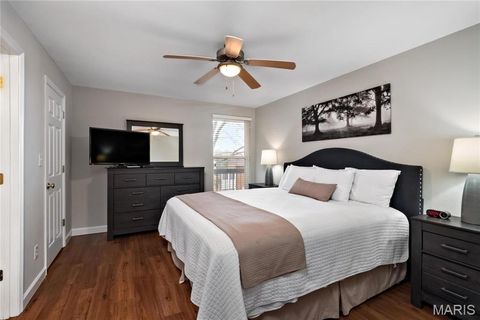 Tiny photo for 1953 Greenglen Drive #303, St Louis, MO 63122 (MLS # 26019709)