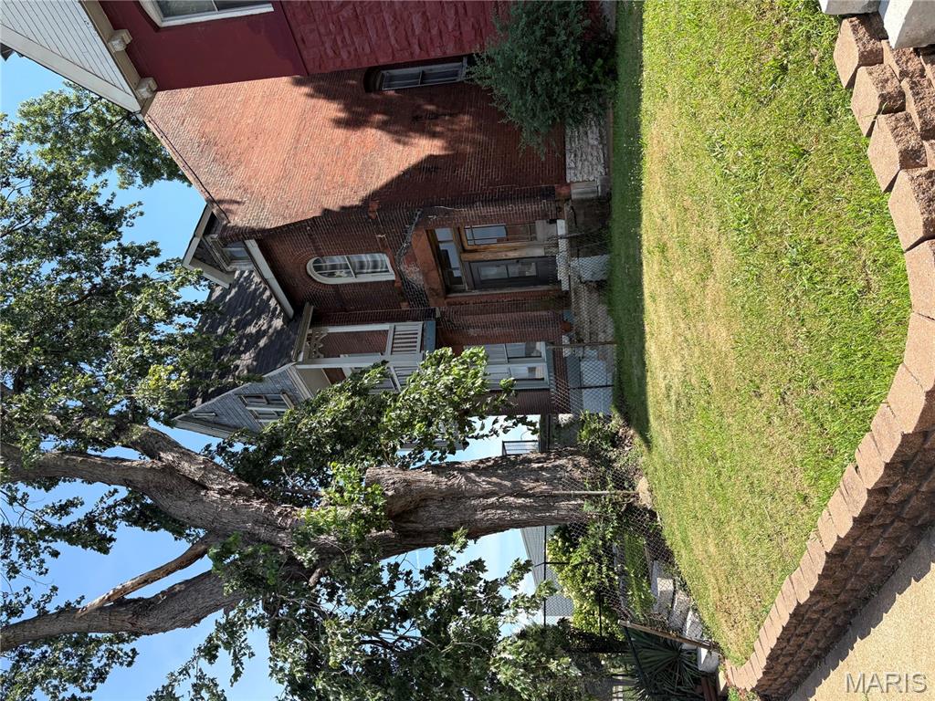 St Louis, Missouri 63108, United States, 7 Bedrooms Bedrooms, ,2 BathroomsBathrooms,Residential,Active,171349