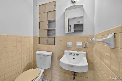 Tiny photo for 7730 Peach Tree Lane, University City, MO 63130 (MLS # 26061547)