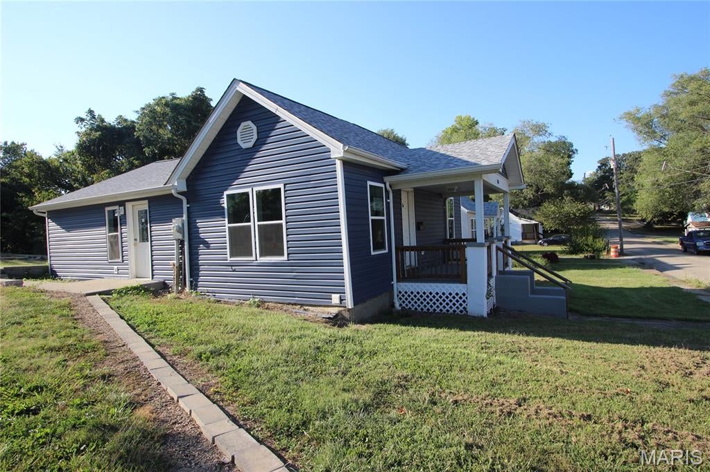 Photo of 103 N B Street, Park Hills, MO 63628 (MLS # 26056910)