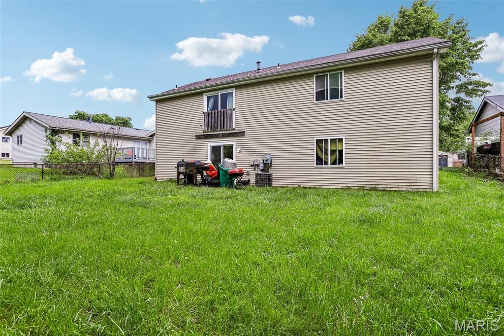 Photo of 2342 Farnham Lane, Florissant, MO 63033 (MLS # 26028706)