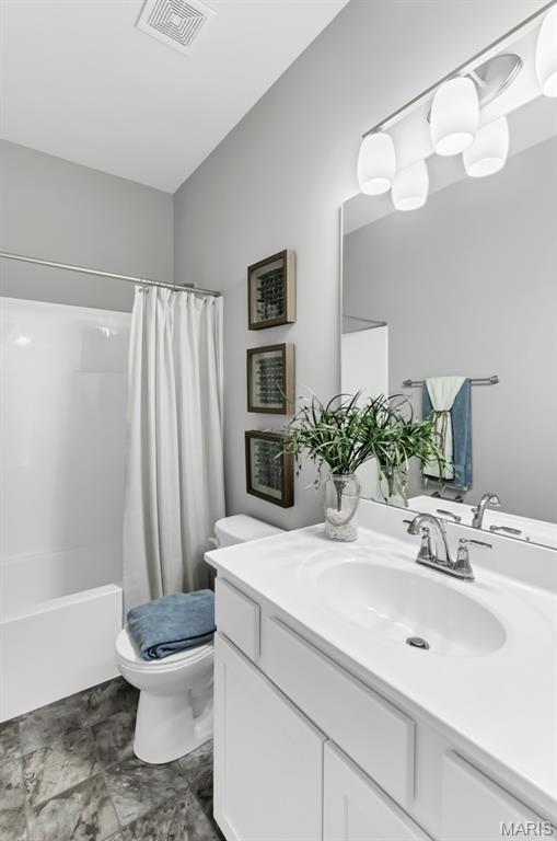 1531 Arlington Heights Way