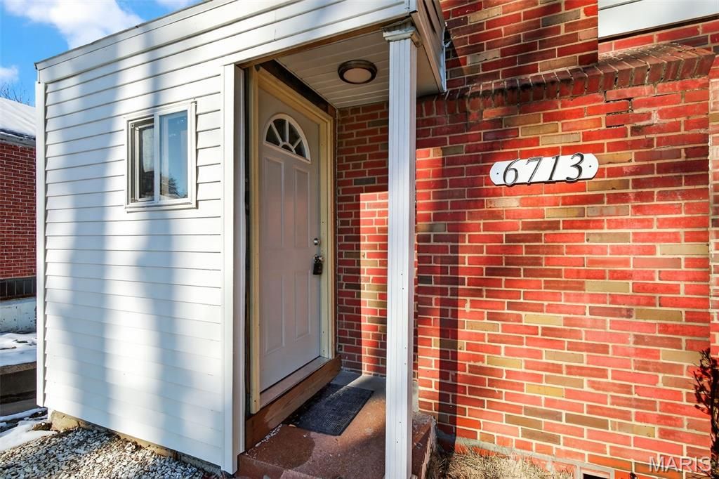 Photo of 6713 Kenwood Drive, Normandy, MO 63121 (MLS # 25080044)