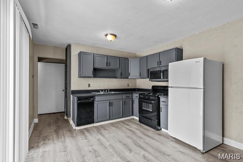 1395 Bluebird Drive