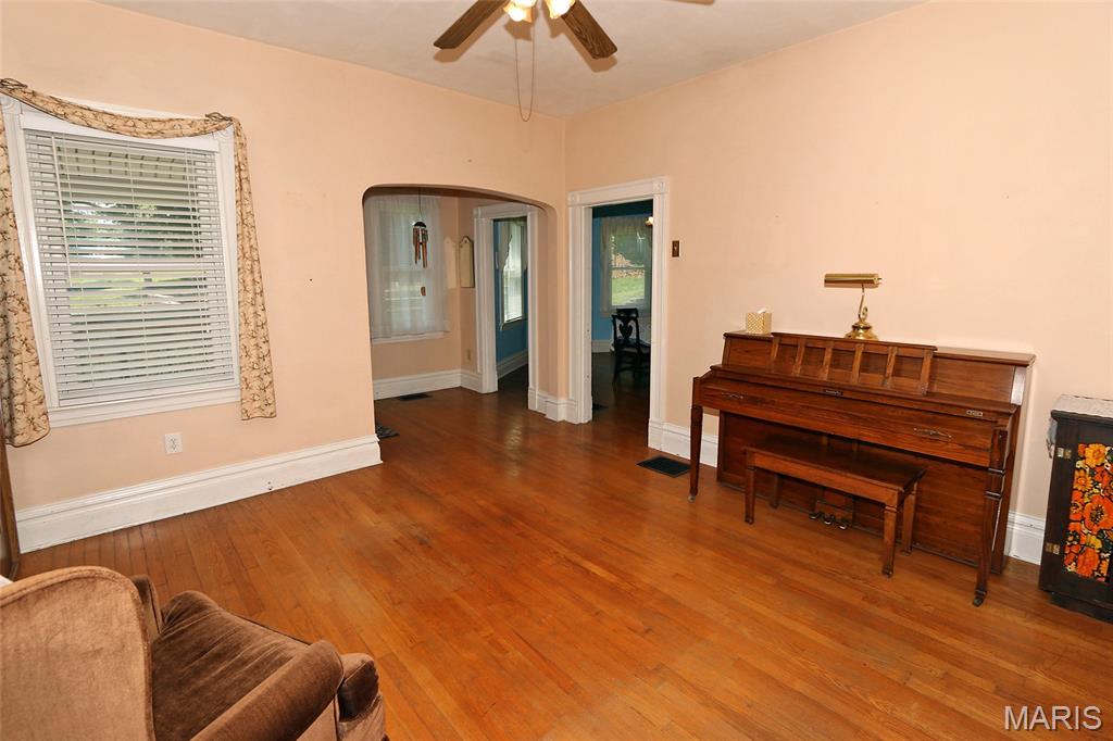 207 Fee Fee Road