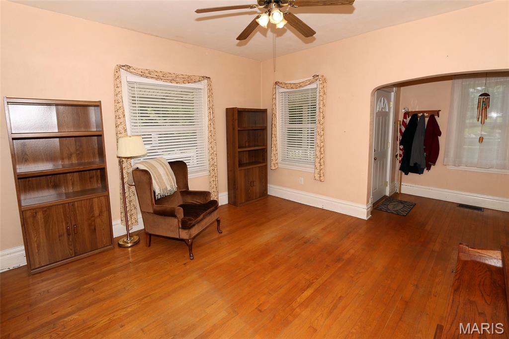 207 Fee Fee Road