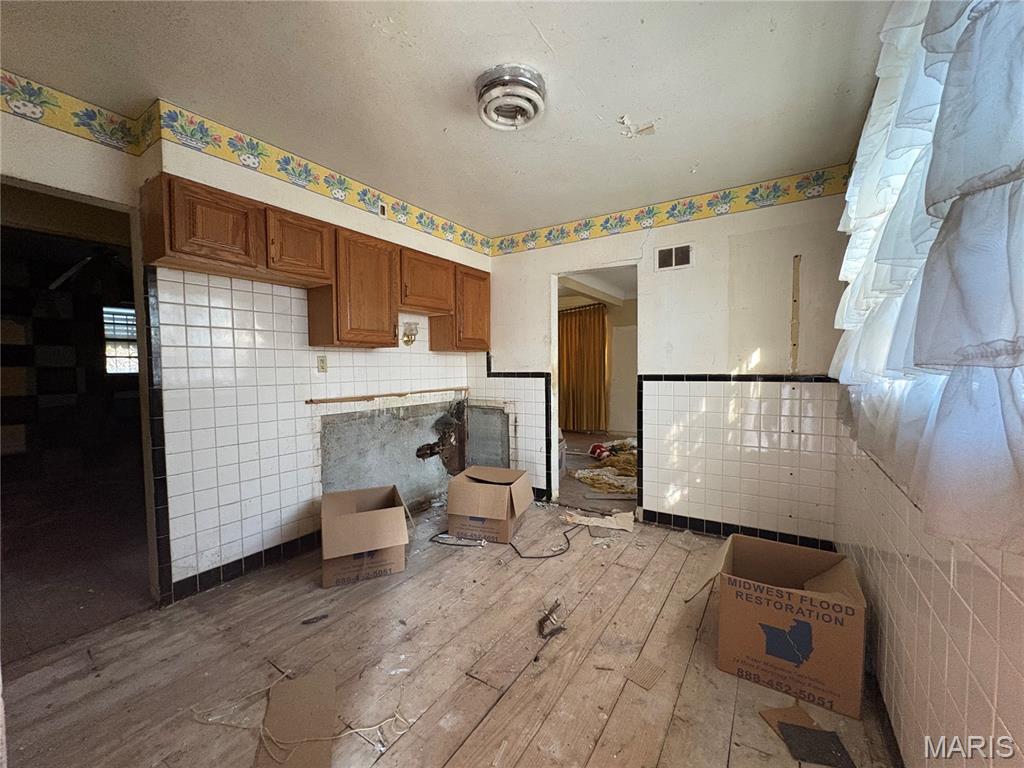 Hutchinsons 03 - Residential