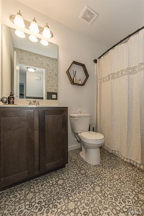 Tiny photo for 162 Williamsburg Lane, Troy, MO 63379 (MLS # 26048046)