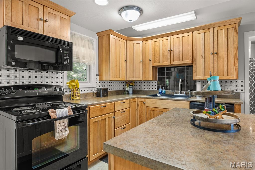 Shady Oaks Sub - Residential