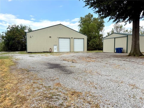 Photo of 207 W Old Salem Road, Licking, MO 65542 (MLS # 26058299)