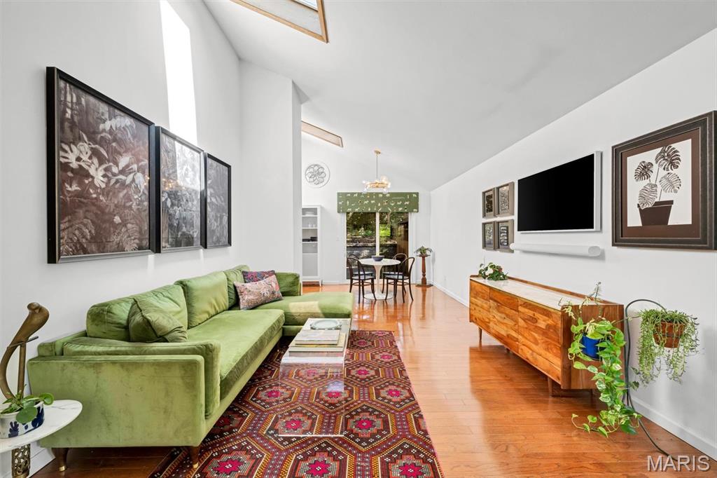 1458 Pine Row Court