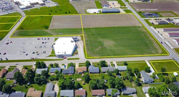 ESSEX ST, JERSEYVILLE, IL 62052 - Image 7ec41fdfd776cc01ed03d74b960f3566/1465079476