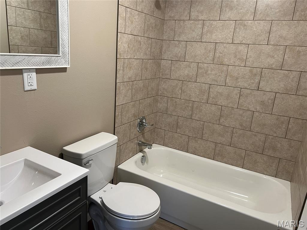 1ST R.R. BLOCK - Residential