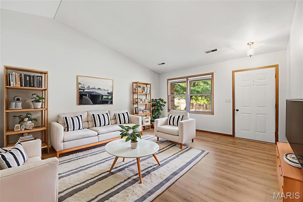 Parkway Manor - Residential