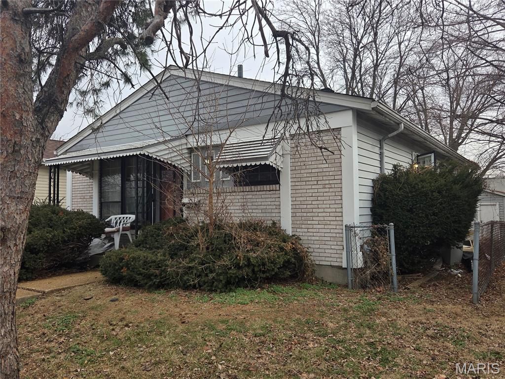 Photo of 2636 Hereford Street, St Louis, MO 63139 (MLS # 26024622)