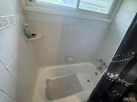 Tiny photo for 8351 Graybirch Drive, Berkeley, MO 63134 (MLS # 26058934)