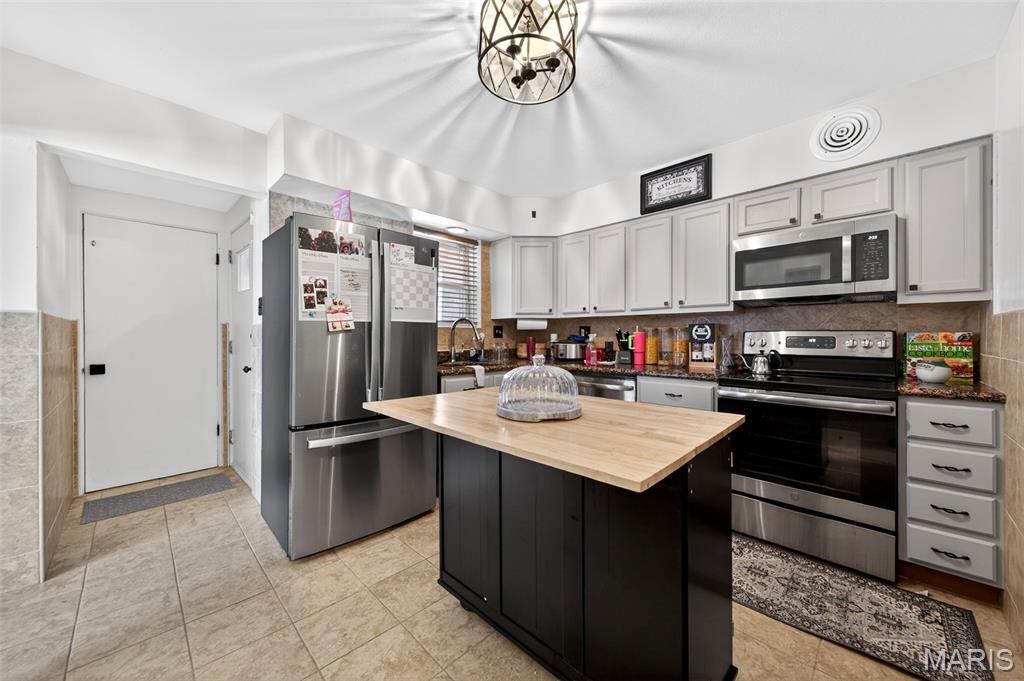 Pasadena Hills Sec Three - Residential