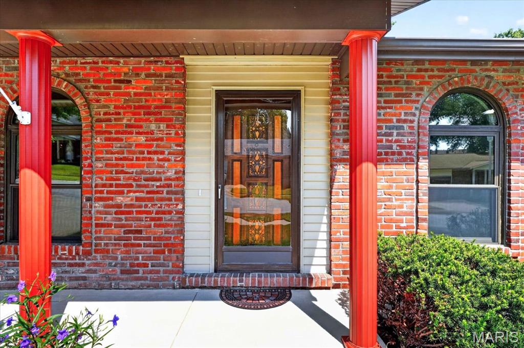 3943 Camelot Estates Court