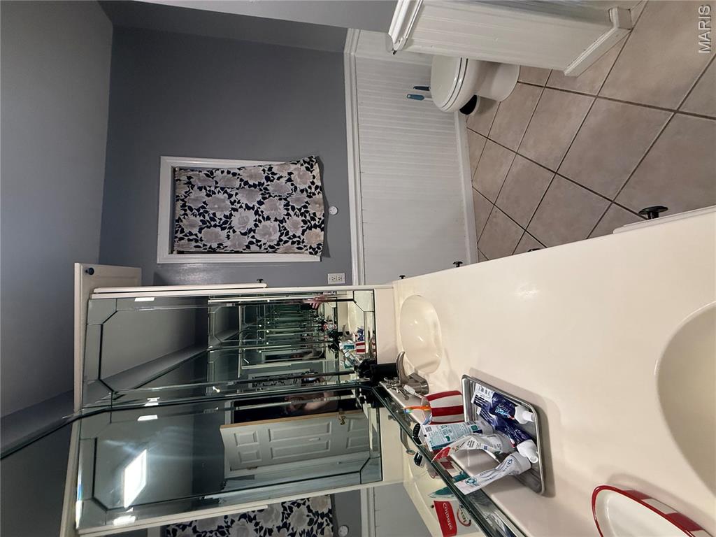 Landgrafs Sub - Residential Lease