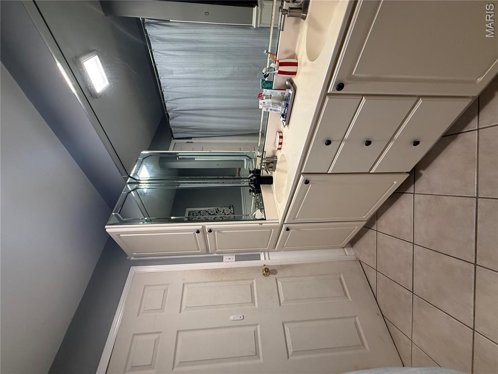 Landgrafs Sub - Residential Lease