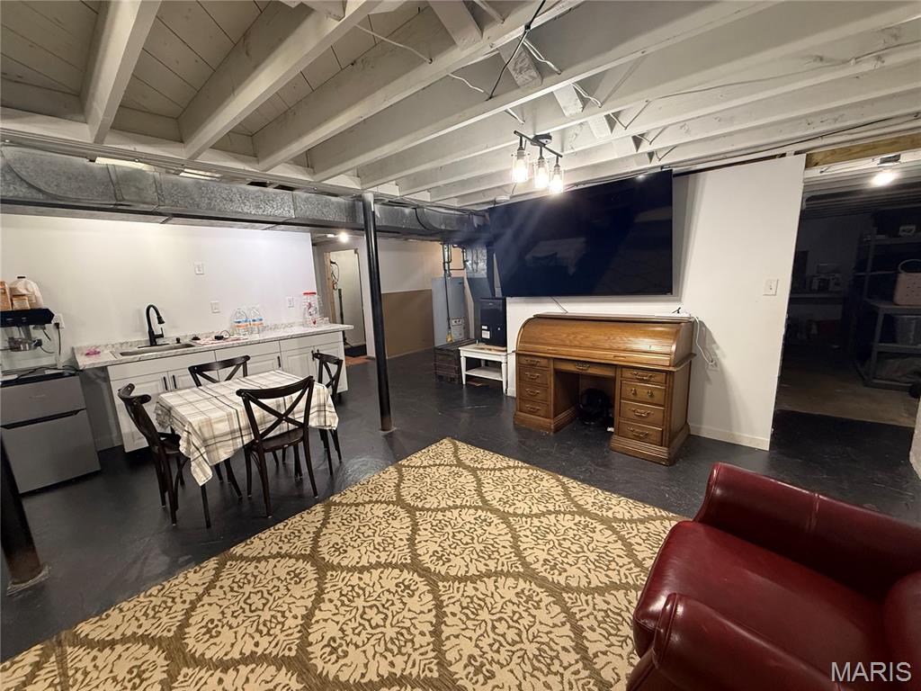 Landgrafs Sub - Residential Lease