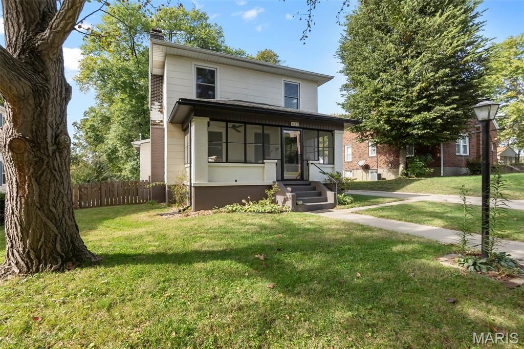 Photo of 423 N Sunset Boulevard, Cape Girardeau, MO 63701 (MLS # 25073458)