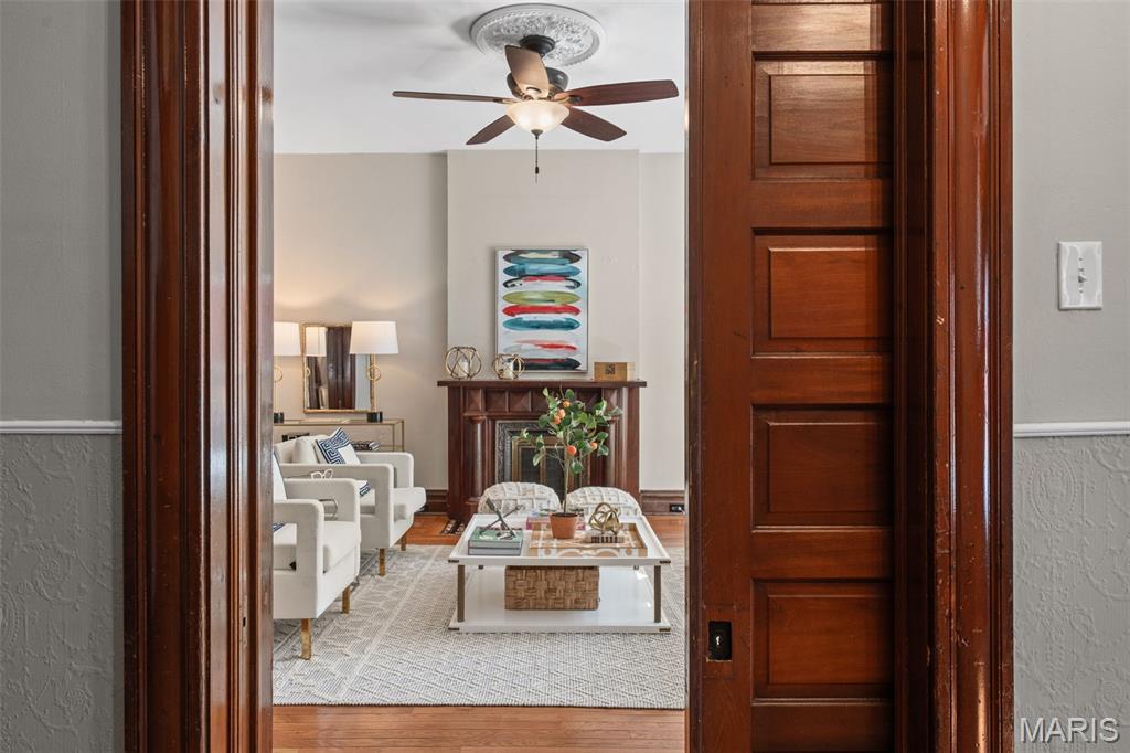 3629 Russell Boulevard