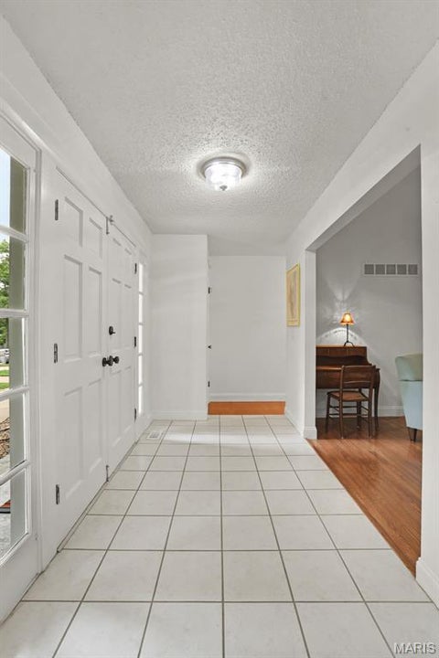 Tiny photo for 15350 Thistlebriar Court, Chesterfield, MO 63017 (MLS # 26028427)