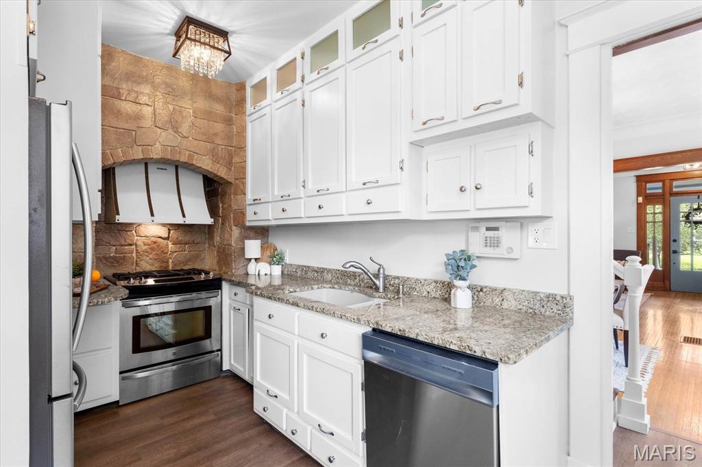 Granite City, Illinois 62040, United States, 3 Bedrooms Bedrooms, ,2 BathroomsBathrooms,Residential,Active,123260