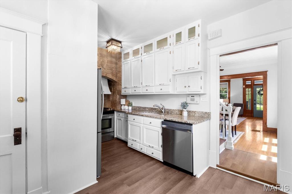 Granite City, Illinois 62040, United States, 3 Bedrooms Bedrooms, ,2 BathroomsBathrooms,Residential,Active,123260