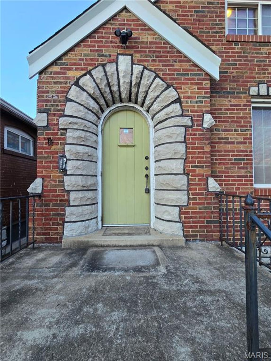 Photo of 4939 Lisette Avenue, St Louis, MO 63109 (MLS # 26002617)