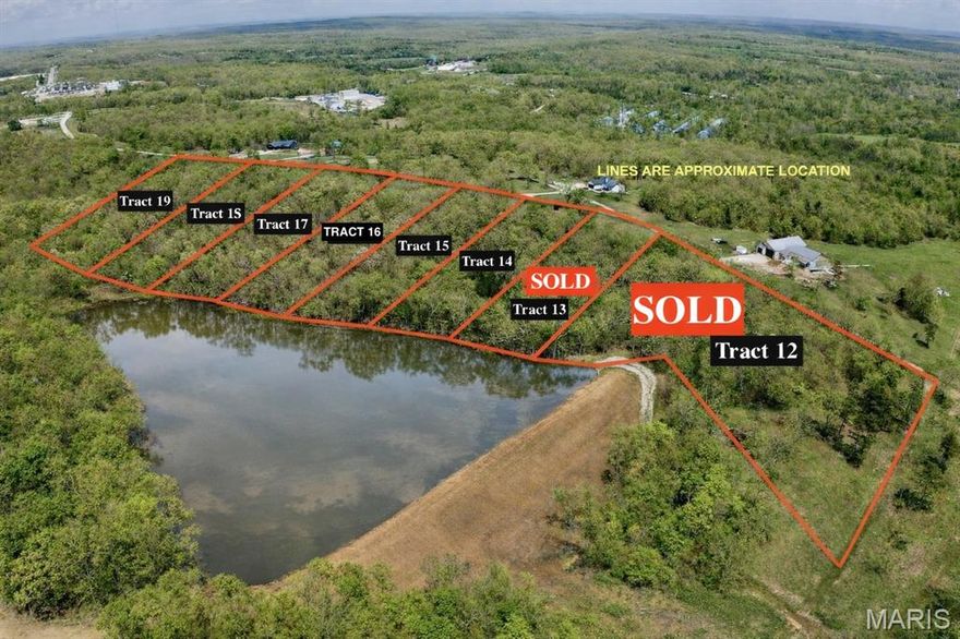 Beautiful 1.47-acre lake lot located in the desirable Legacy Pointe Estates, just north of Potosi off Hwy E. This private setting offers the perfect blend of seclusion and convenience, surrounded by newer homes and situated on a private road.
Enjoy access to underground electric and a gorgeous stocked lake approximately 6.5 acres in size — ideal for fishing, relaxing, and taking in the peaceful views. Whether you’re ready to build your dream home or create the perfect weekend retreat, this property offers an outstanding opportunity.
Conveniently located less than 2 miles from downtown Potosi and just one hour south of St. Louis. Outdoor enthusiasts will love being a short drive from Mark Twain National Forest, Elephant Rocks State Park, Twin Eagle Lake Estates and Hideout.
Private, scenic, and ready for your vision — don’t miss this rare lake lot opportunity!