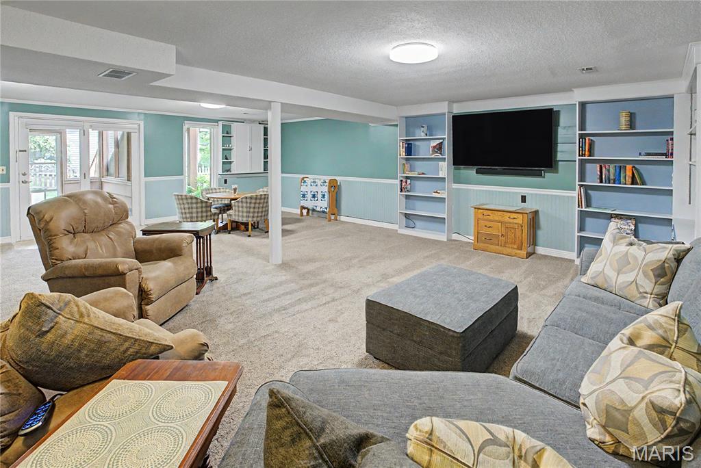Woodland Hills Estates Fifth - Residential