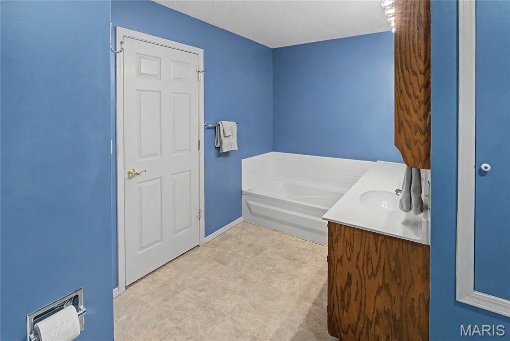 Woodland Hills Estates Fifth - Residential