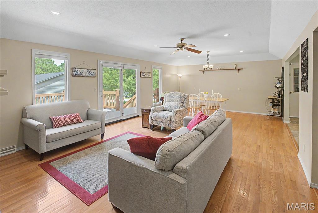 Woodland Hills Estates Fifth - Residential