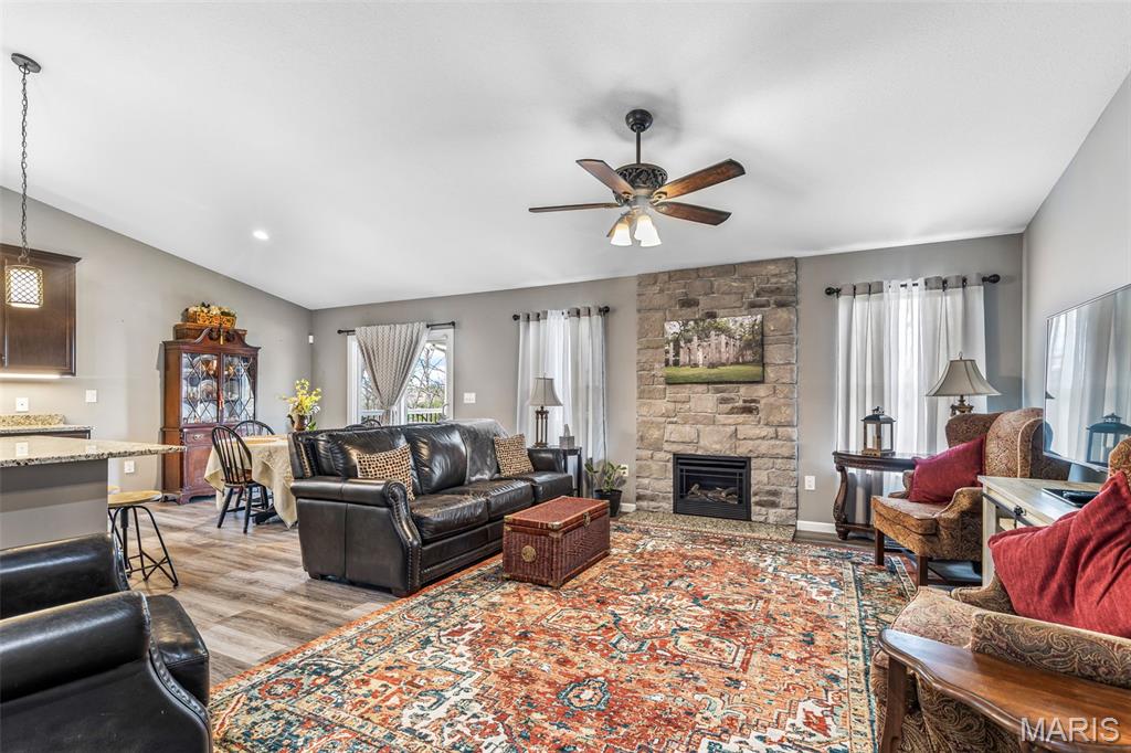 Villas/West Rdg - Residential