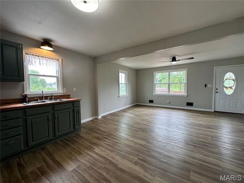 Tiny photo for 302 Cherry Avenue, Owensville, MO 65066 (MLS # 26031193)